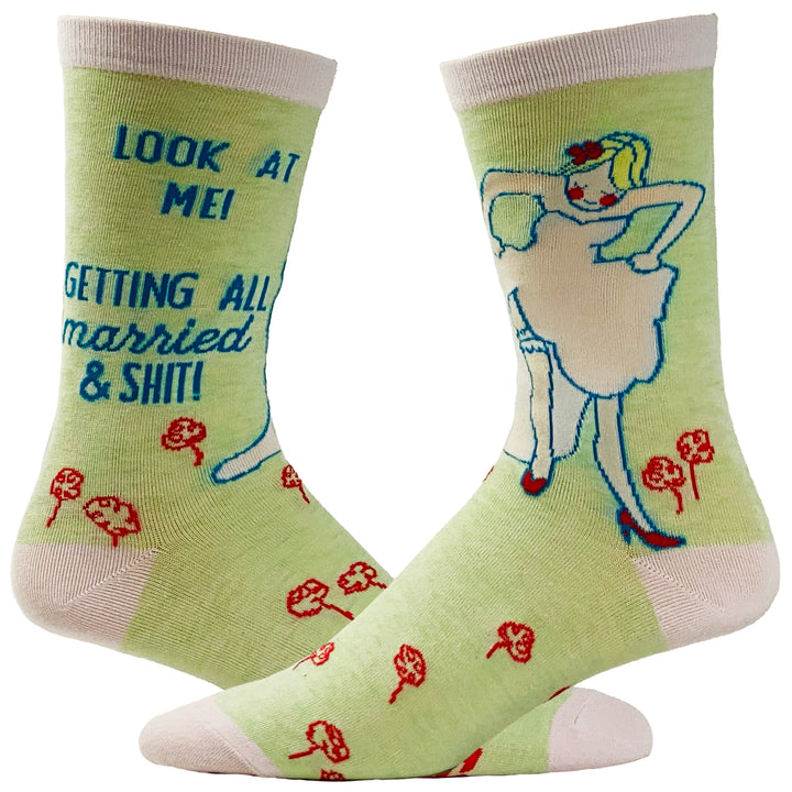 Funny Look at Me Women's Look At Me Getting All Married Sock Nerdy Wedding Tee