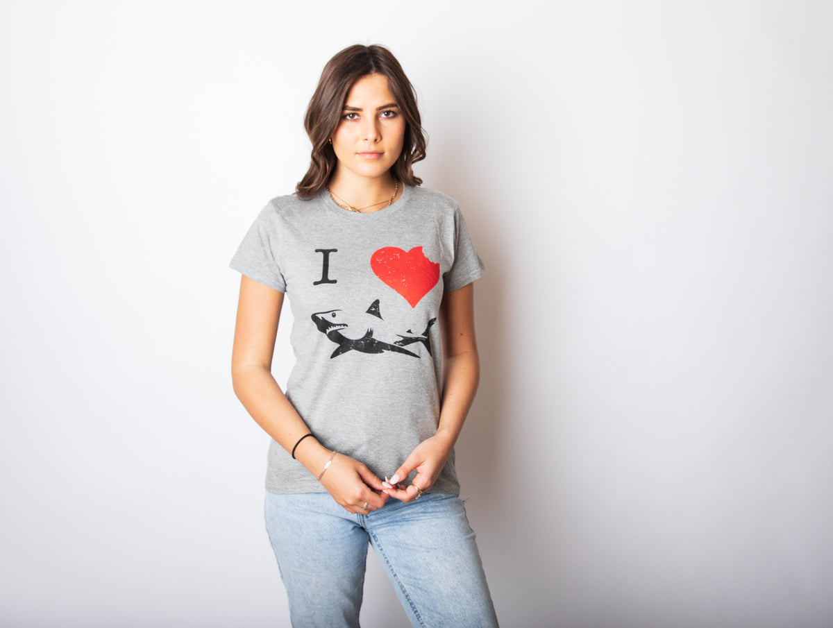 I Love Sharks Women&#39;s T Shirt