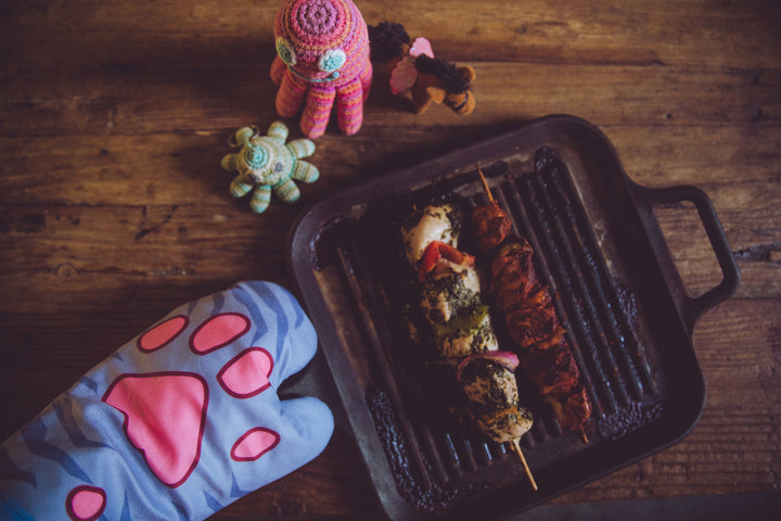 Cat Paw Oven Mitt Bakeware