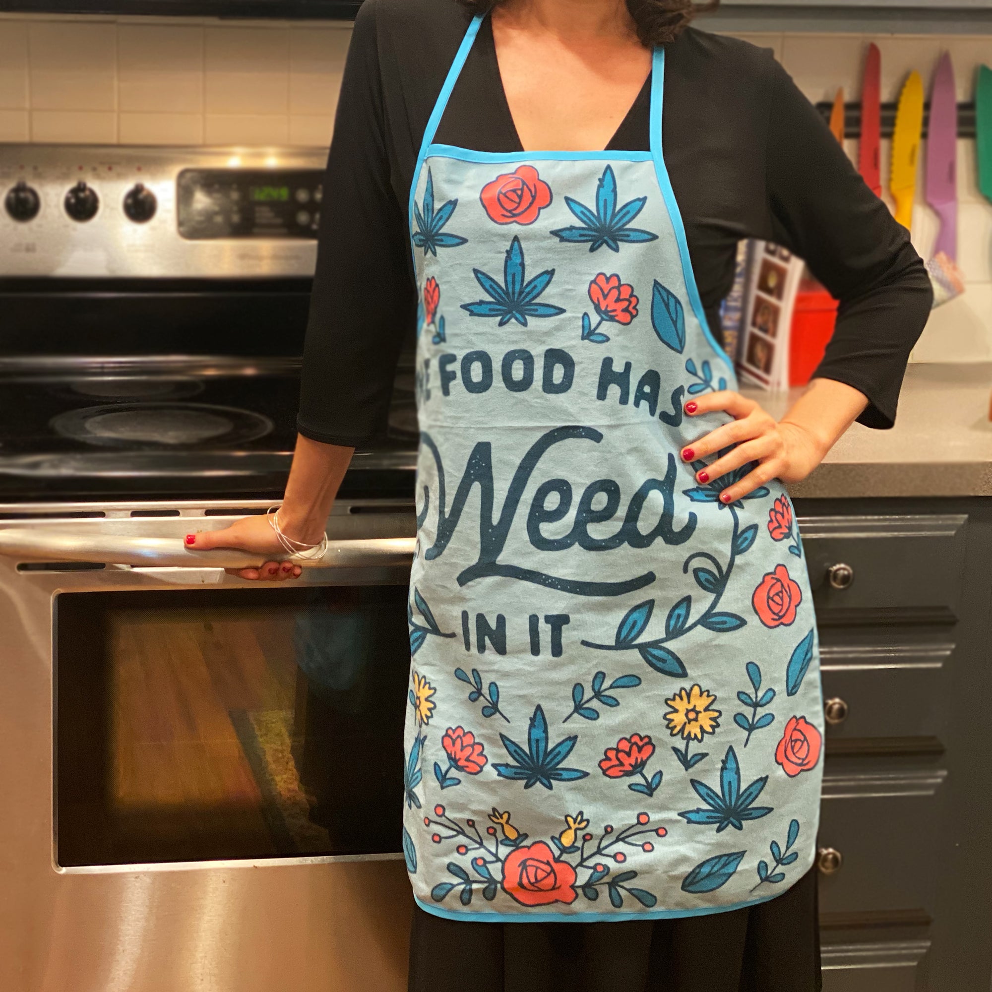 Funny Blue The Food Has Weed In It Oven Mitt + Apron Nerdy 420 Food Tee