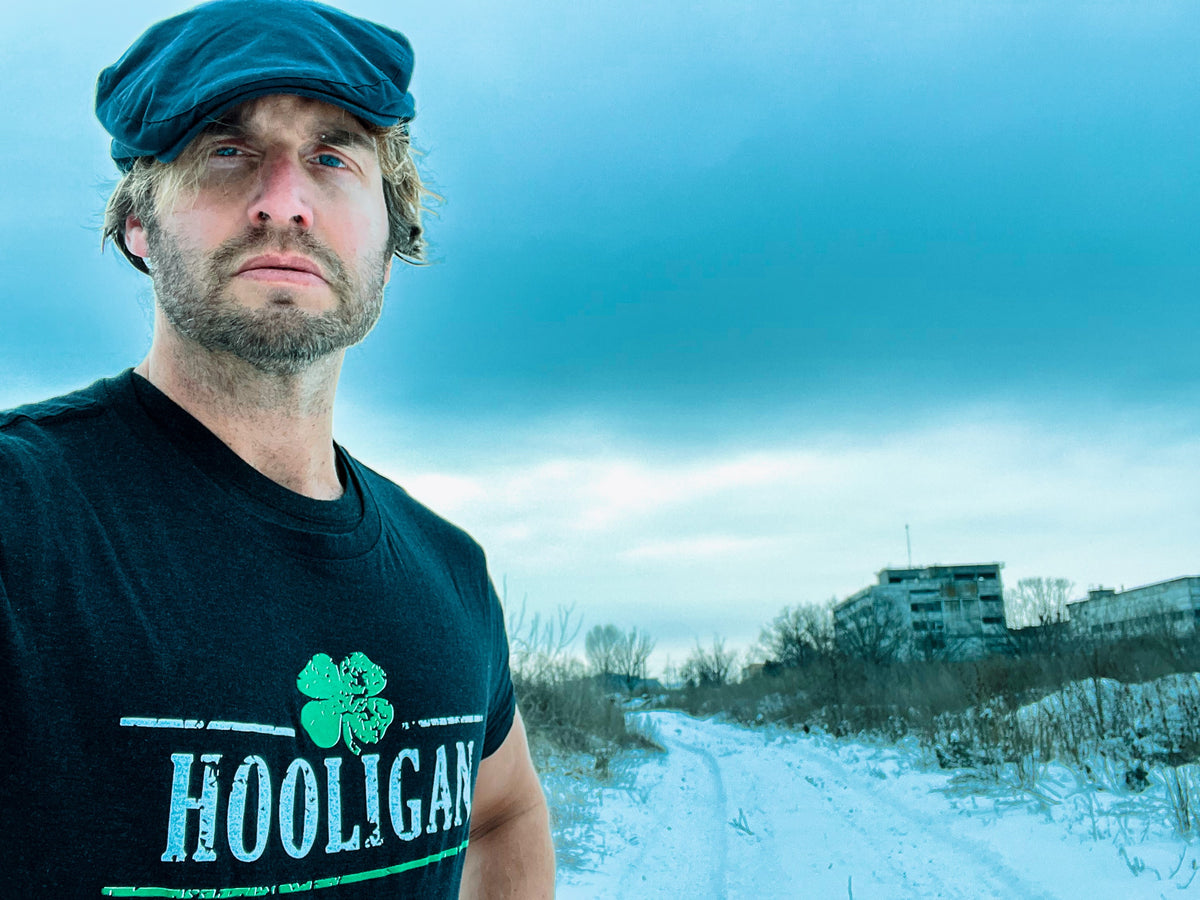 Hooligan Shamrock Men&#39;s Tshirt