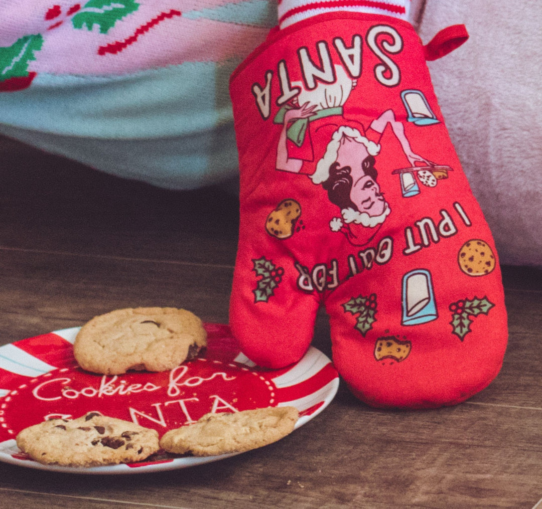 I Put Out For Santa Bakeware