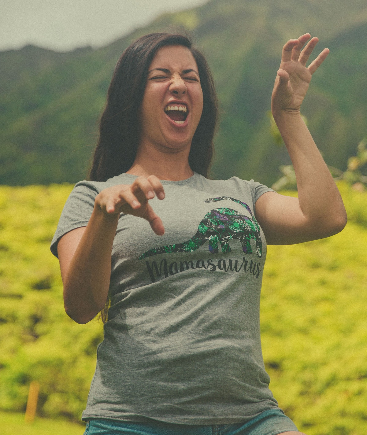 Mamasaurus Women&#39;s Tshirt