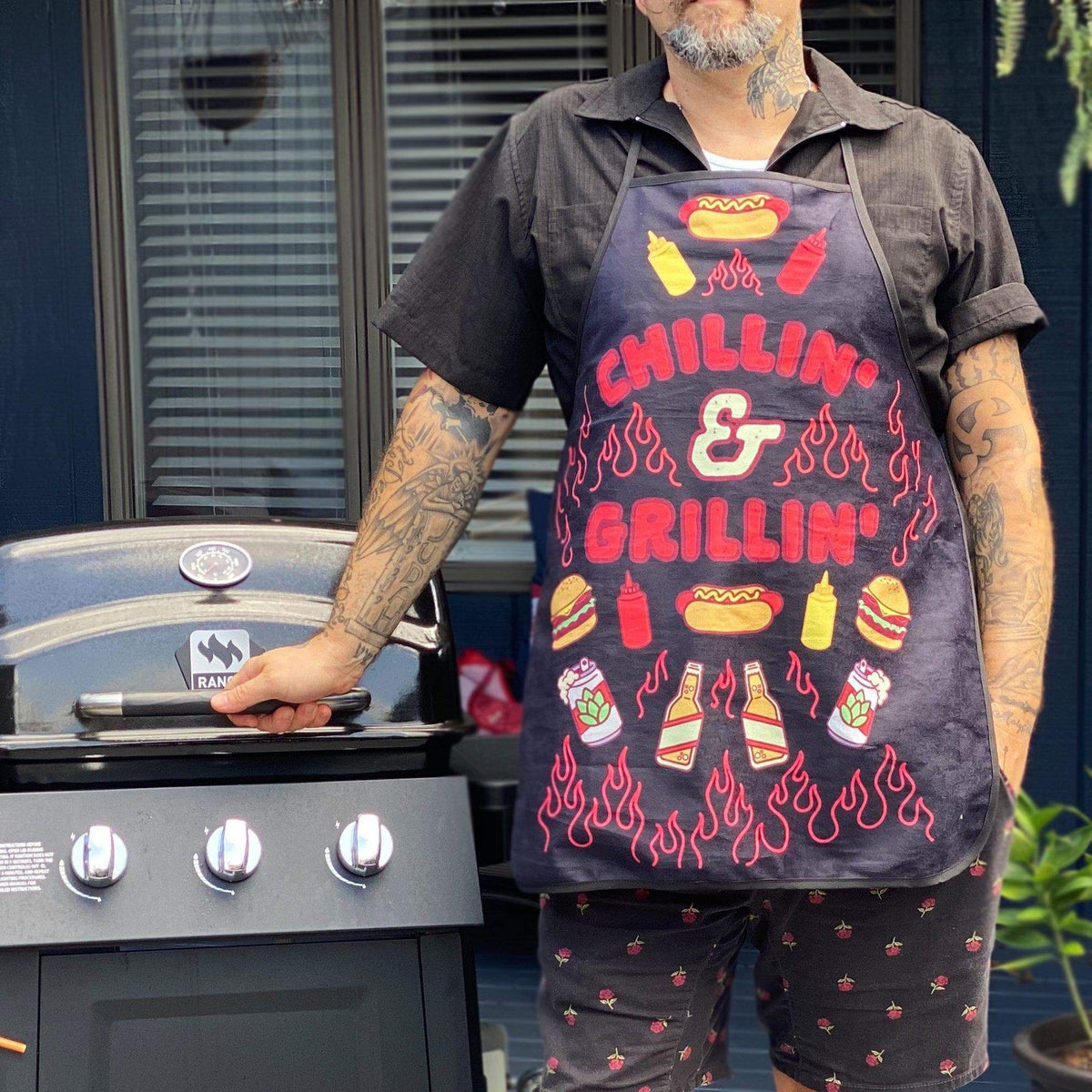 Chillin And Grillin Apron - Crazy Dog T-Shirts